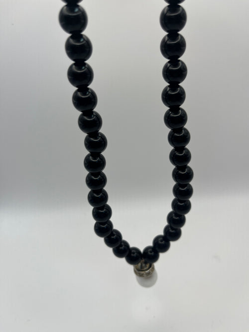 Black Jewels by Els necklace with pearl effect drop bead